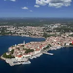 Center Sea Апартаменты